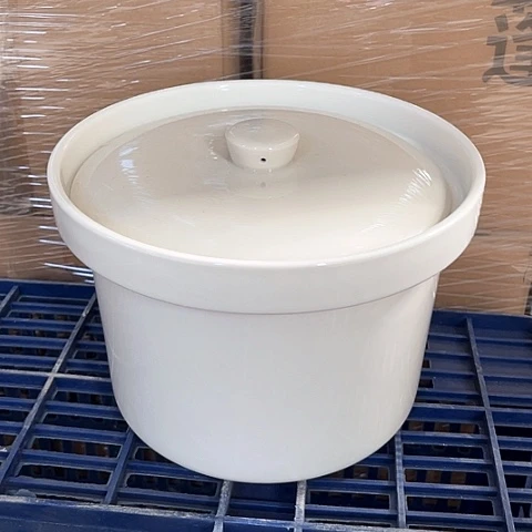 微瑕，不能明火，口径20高14，3L带盖