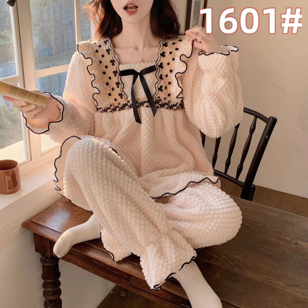 杏色蕾丝套头加厚玫瑰复合绒