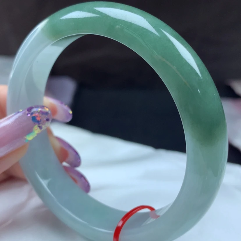 【闪购商品】翡翠手镯未镶嵌83079，