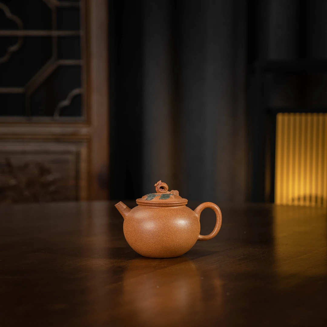 珽珽茶器 石榴 李倩制 宝山老宕口黄金段 135cc 紫砂壶BS
