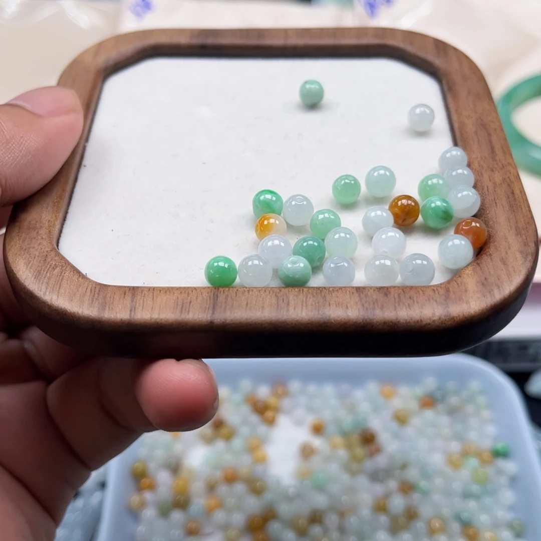 X***E颈饰未镶嵌翡翠天然翡翠A货