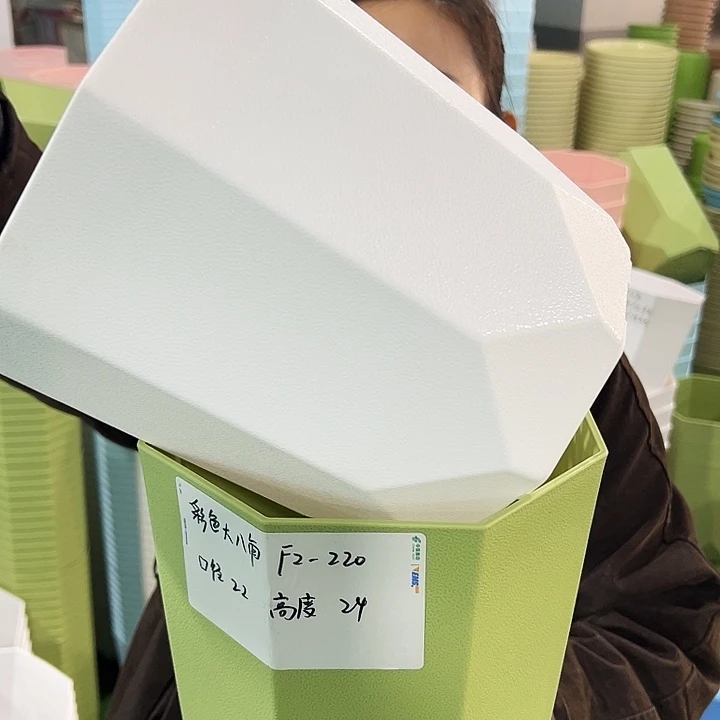 特价八角FZ220口22高24白色带托4只