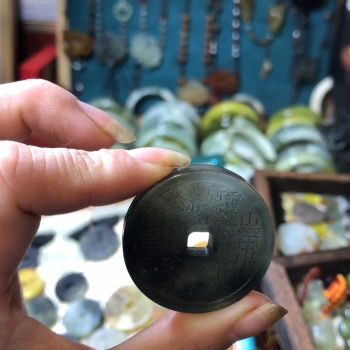 岫玉未镶嵌岫玉耳环