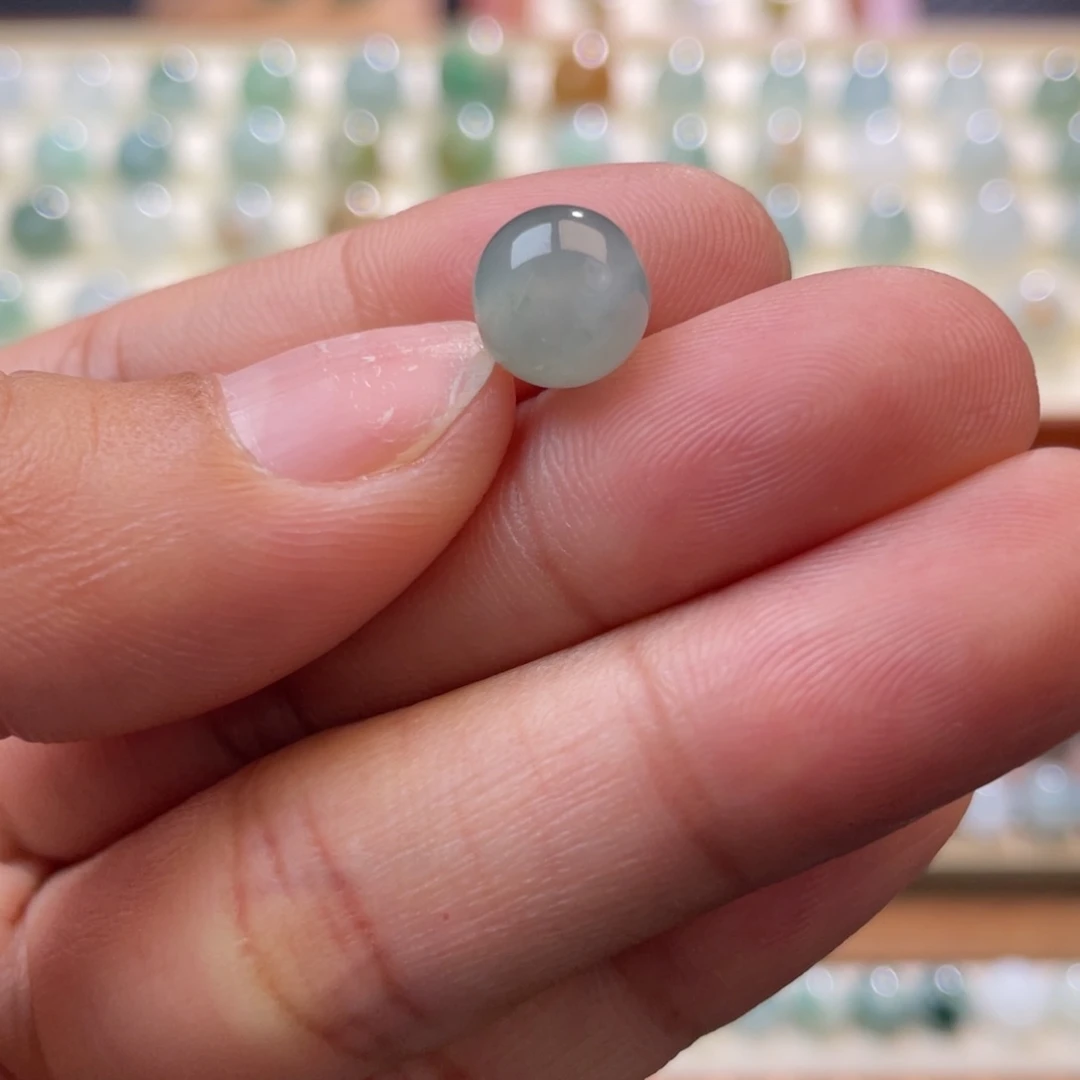 翡翠散珠纹裂漏 8.6mm 不鉴赏