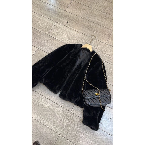 冬款V领一粒暗扣下摆褶皱设计毛毛外套8705