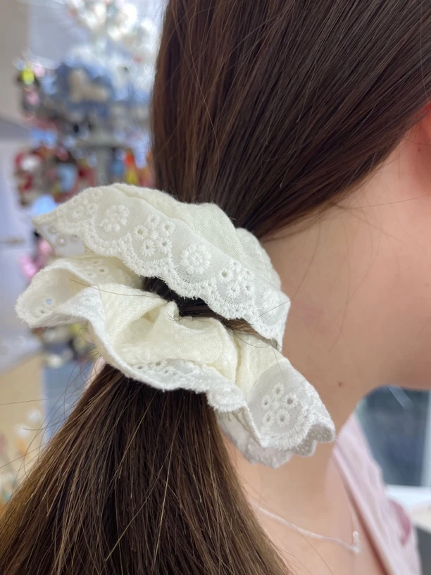 米色花边小肠发圈