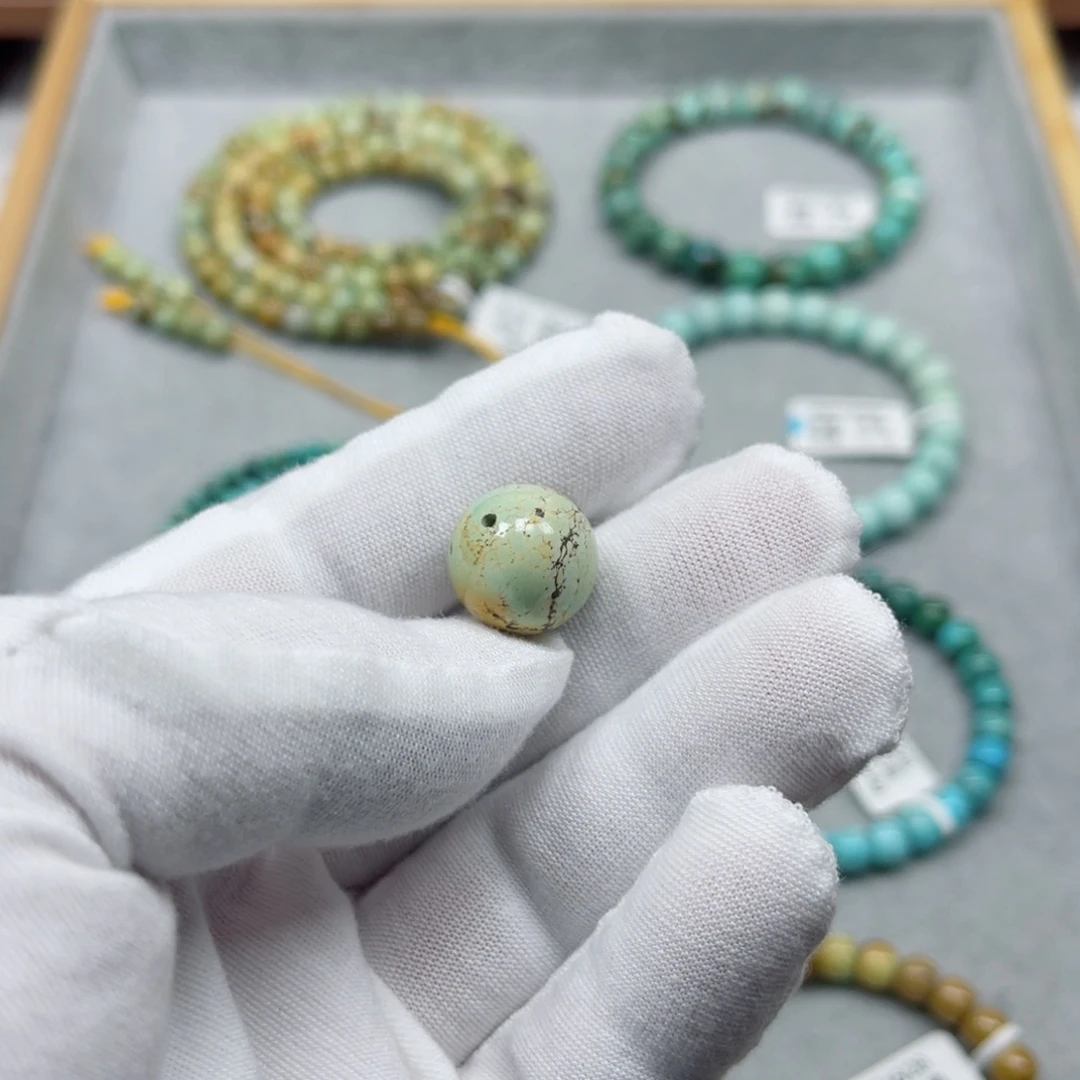 绿松石未镶嵌挂件