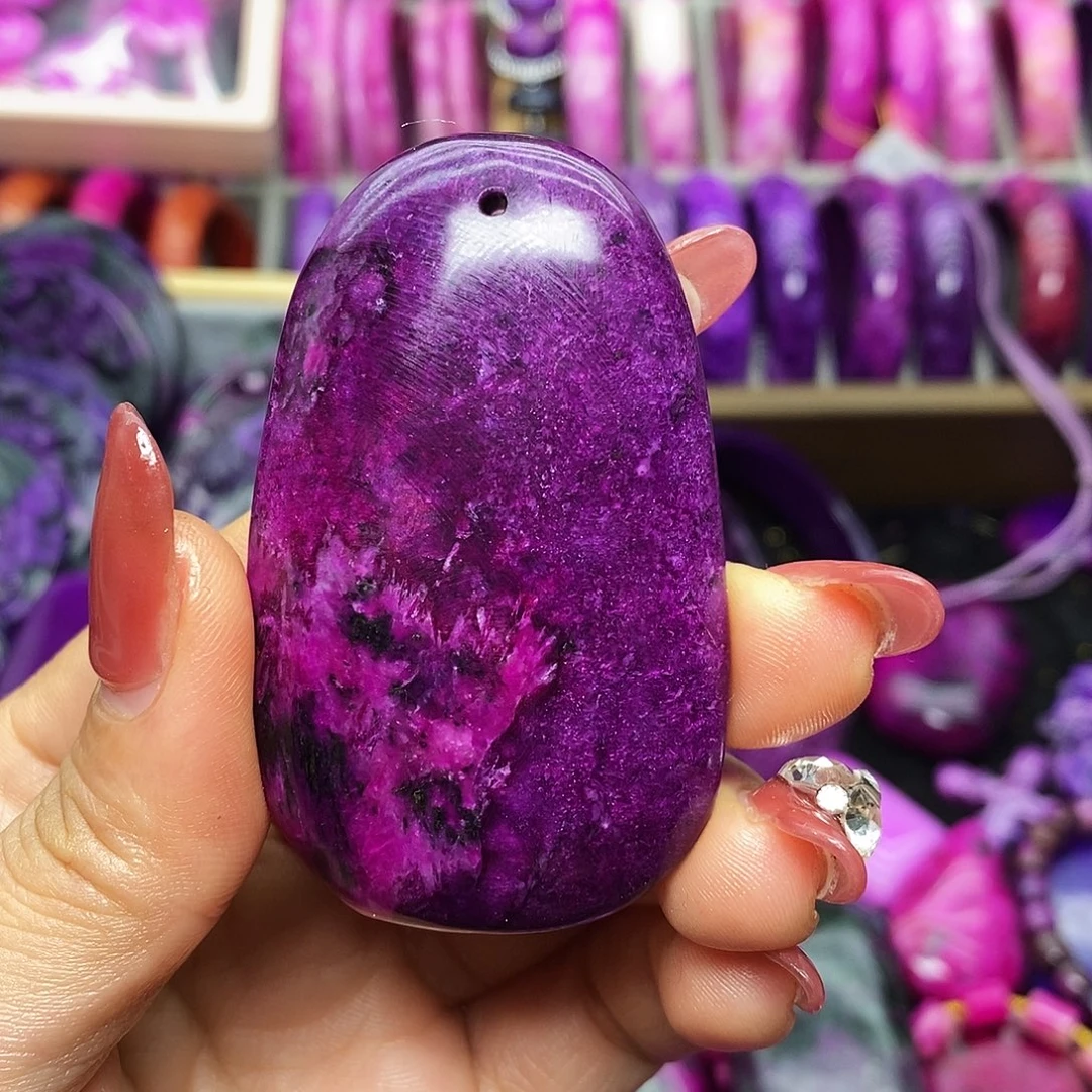 金***刚珐琅非金属大吊坠一个