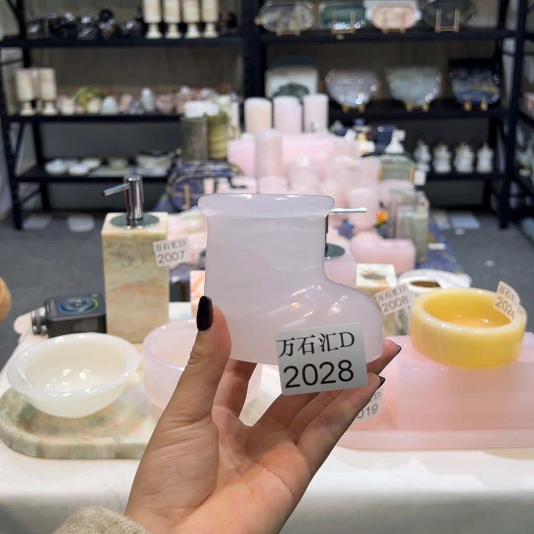 石材2028。。。。。。。。。。底飘色漏