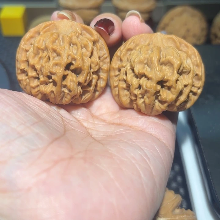 文玩核桃把件41秦闷