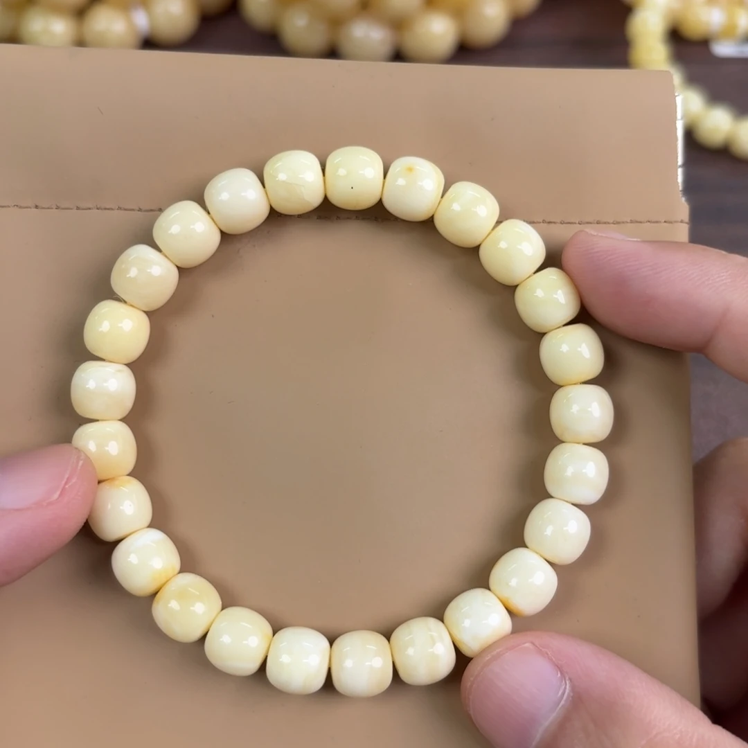 琥珀未镶嵌裸石139000000000