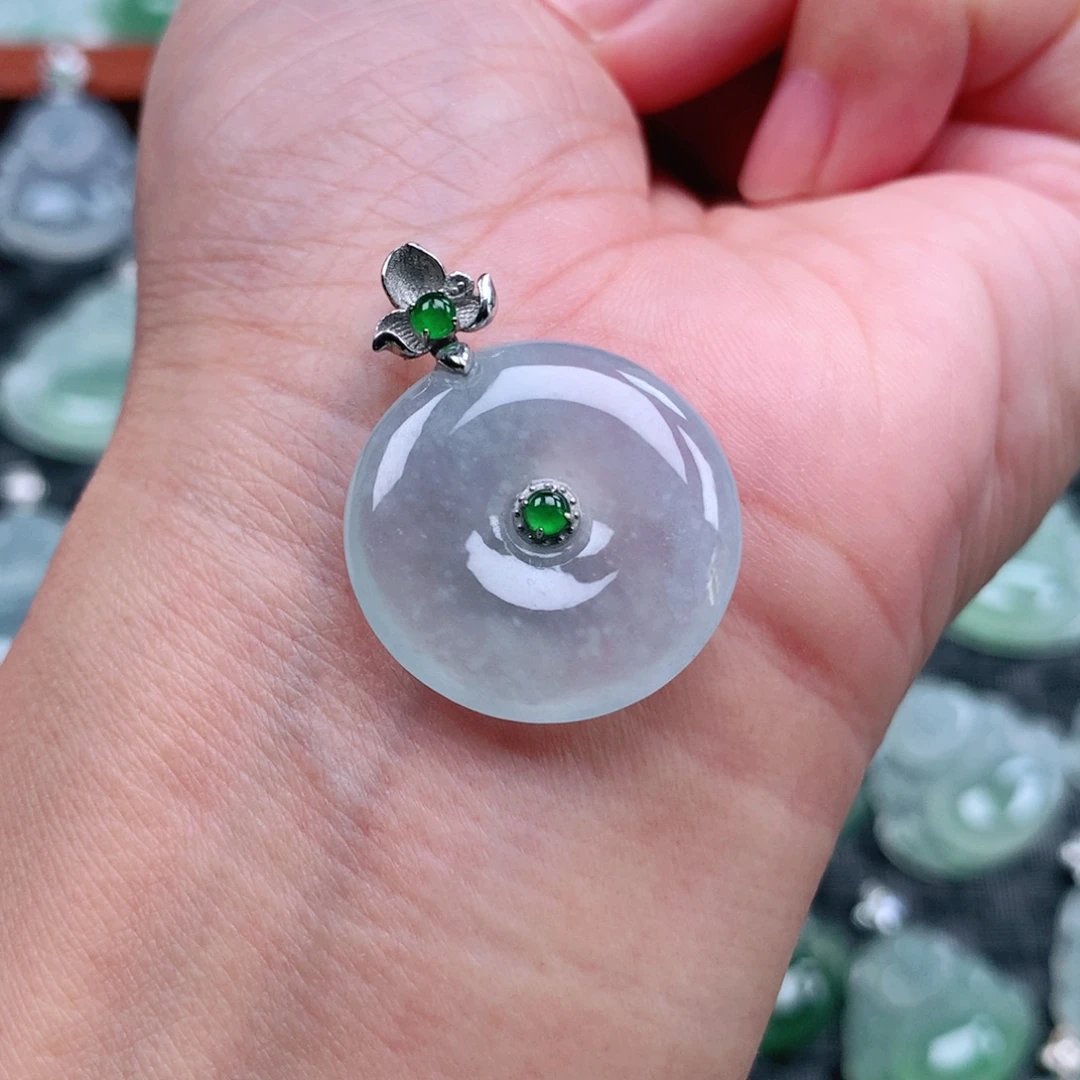 翡翠18K金镶嵌吊坠(不含链)雪花棉底