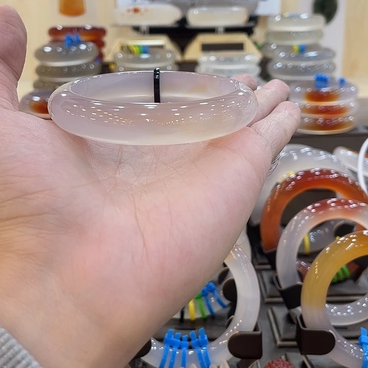 玛瑙/玉髓未镶嵌手镯9