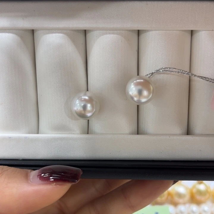 海水珍珠耳饰18K金镶嵌11-12mm