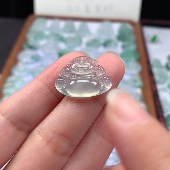 颈饰未镶嵌翡翠高冰晴底佛公