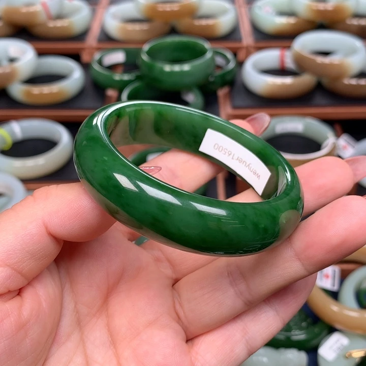 和田玉（碧玉）手镯未镶嵌5556圈口