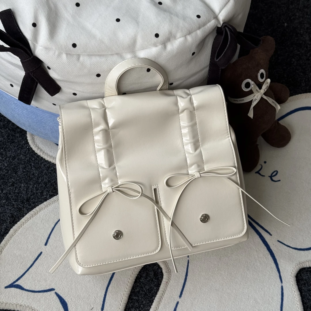 一张同学【长约25宽10高25单位厘米】时尚手提双肩包C4493白色