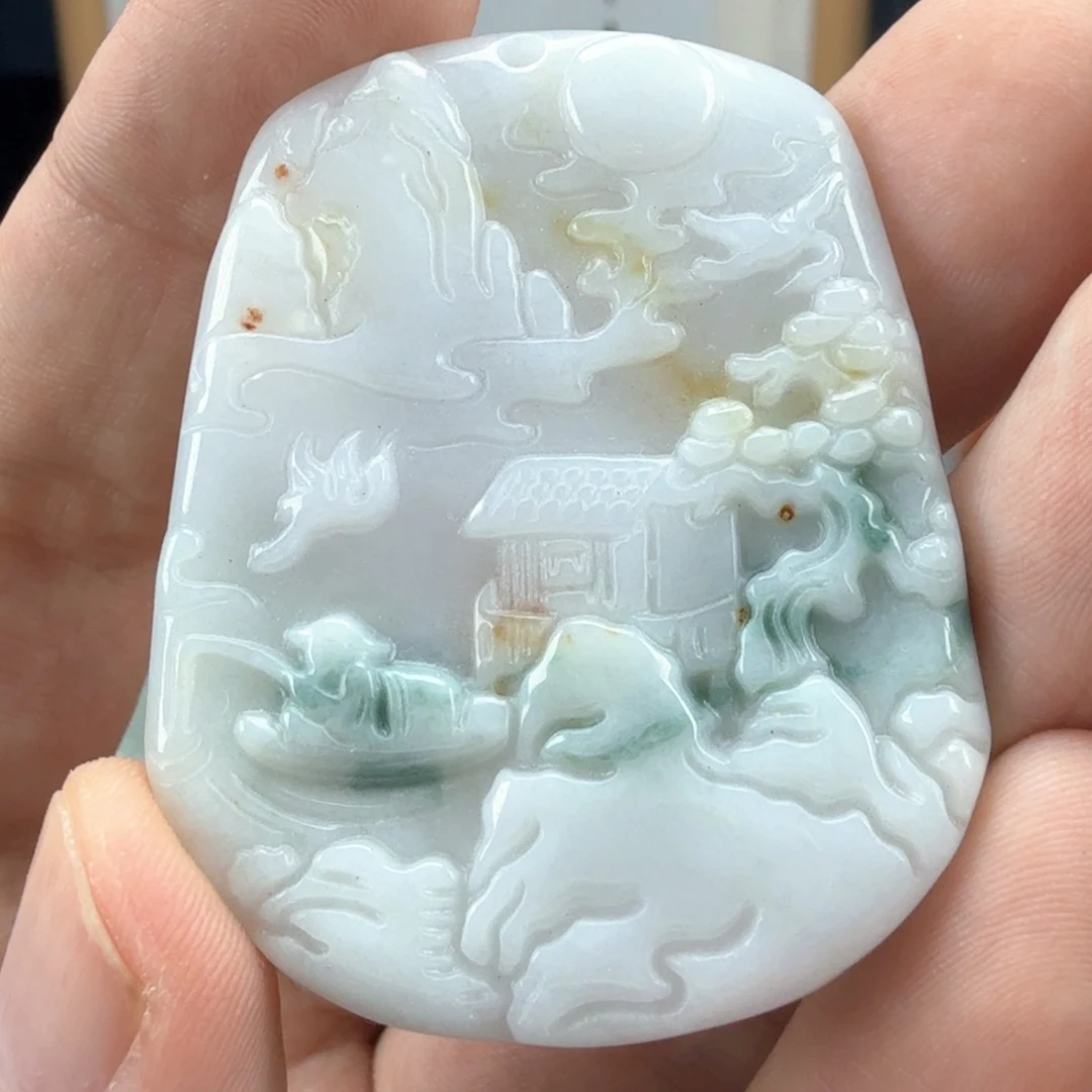 翡翠挂件未镶嵌翡翠