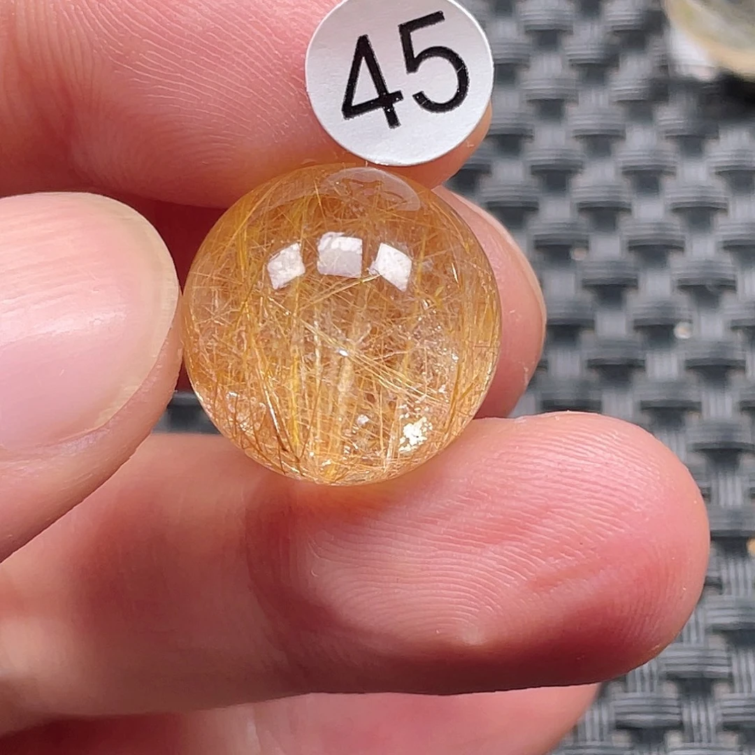 郑***腹未镶嵌吊坠(不含链)水晶