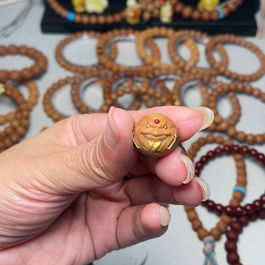一***色猴头核桃手串猴头配饰