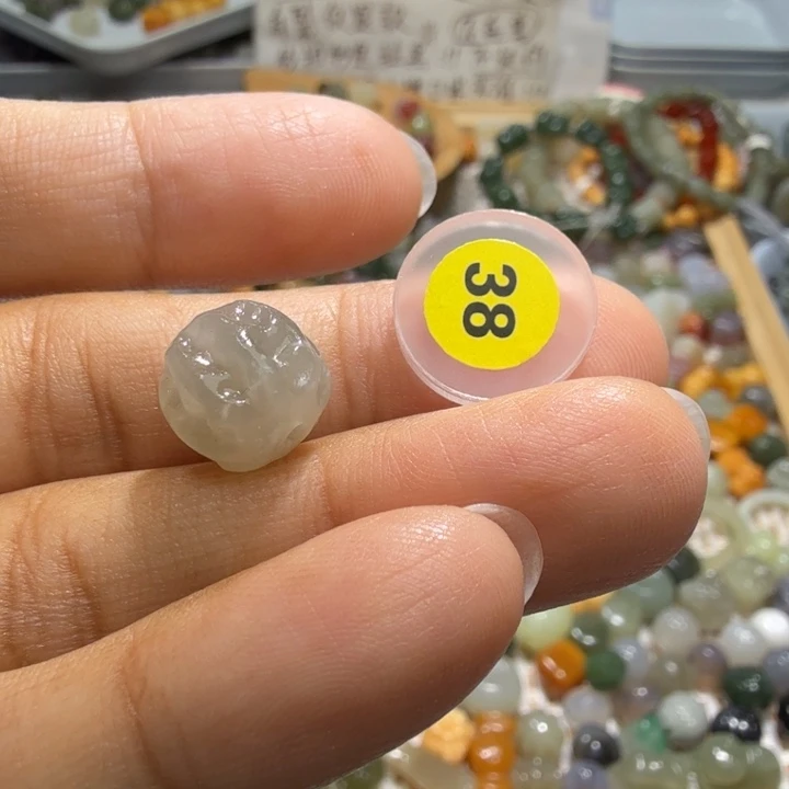 和田玉未镶嵌珠宝半成品