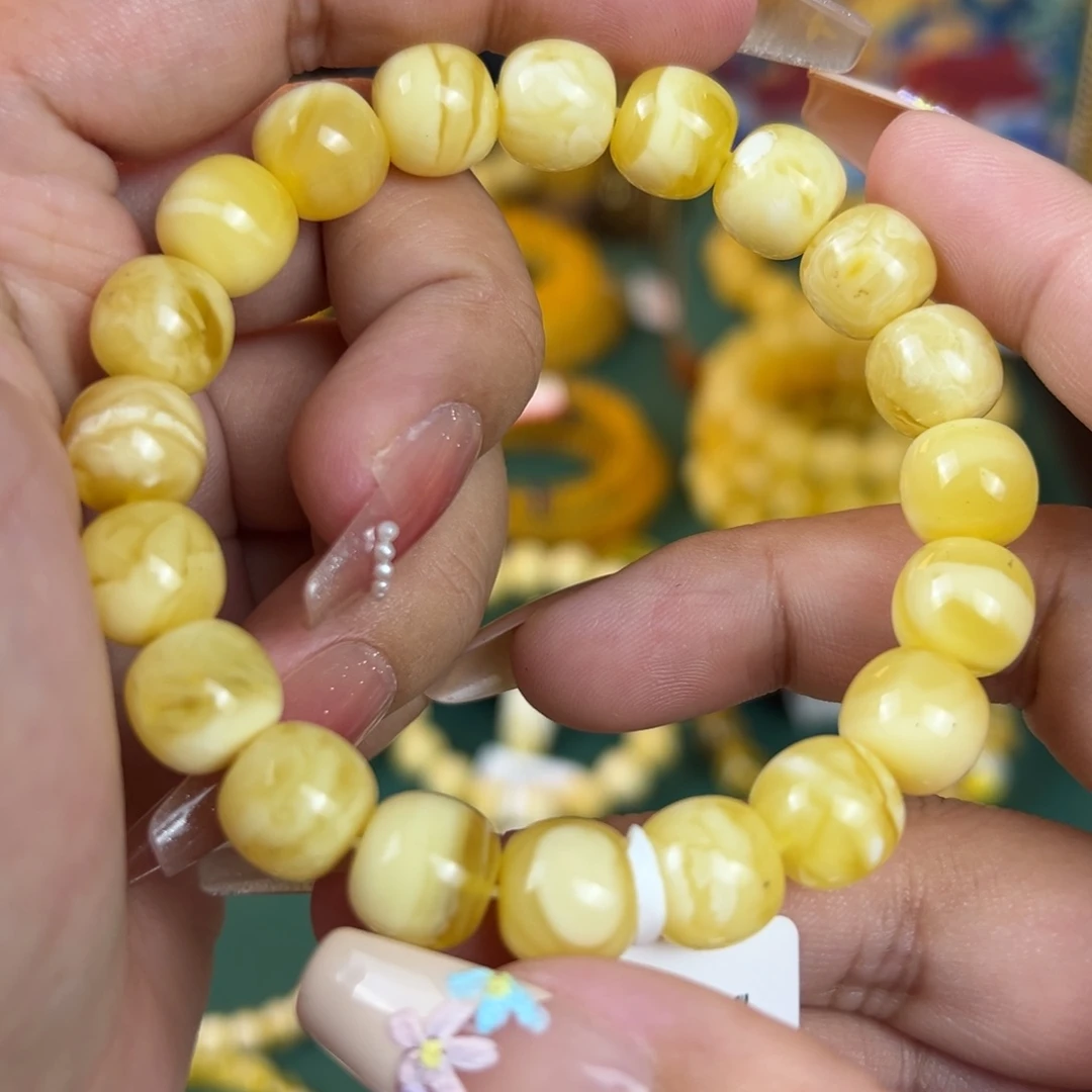 未镶嵌琥珀珠宝奇石