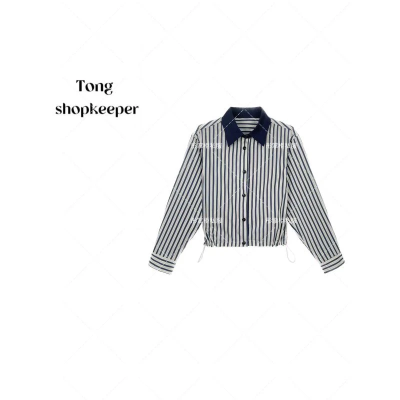 TT-QJ/彤掌柜1681494 春款2025气质方领打揽扣式抽绳时尚优雅衬衫