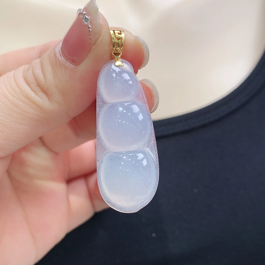 翡翠颈饰18K金镶嵌福豆