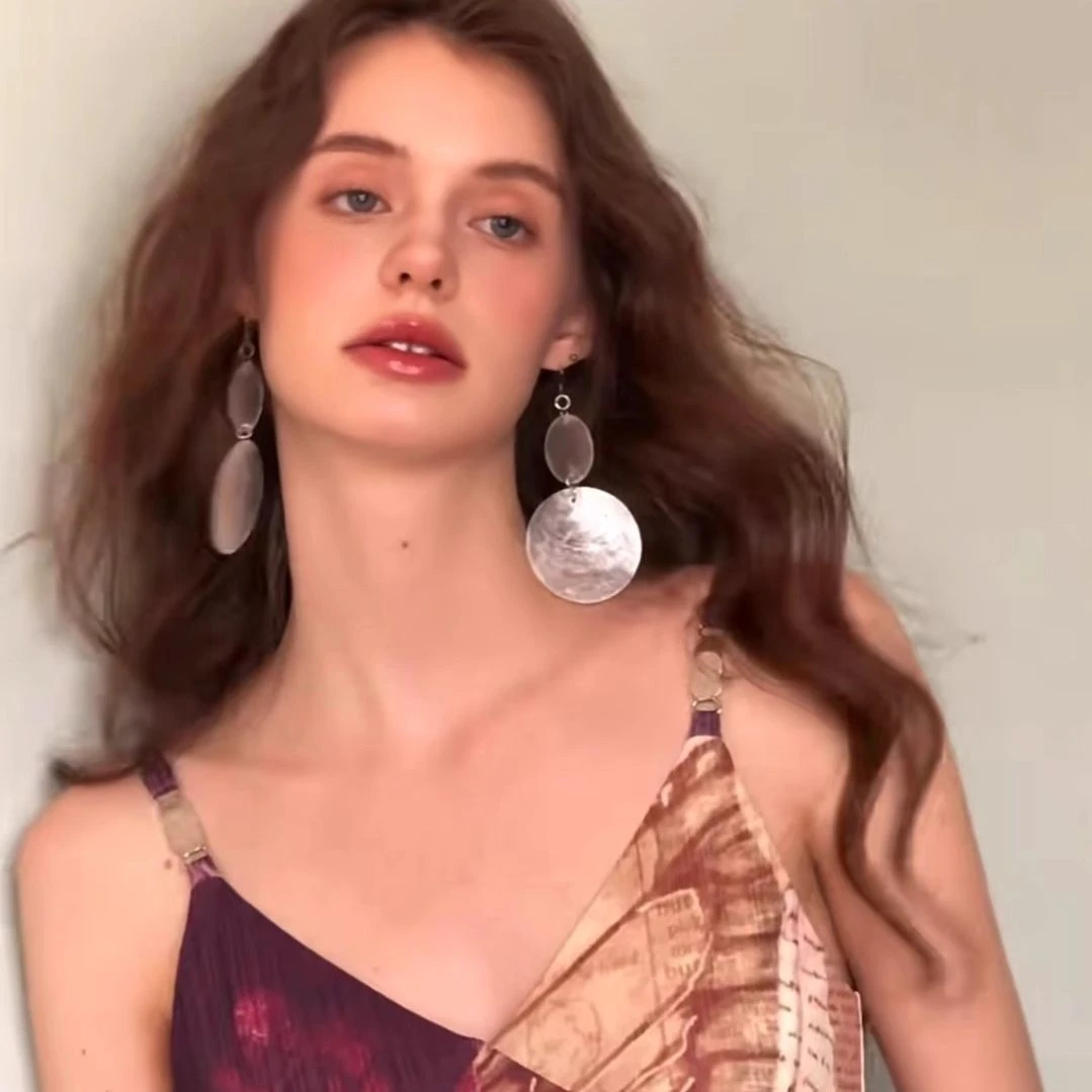 2025年新款仿贝壳海边度假化妆师造型拍摄天然贝壳圆形耳饰