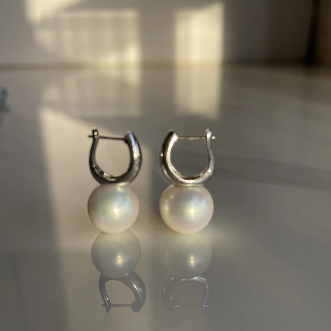 耳环大点位11-12mm炫彩白亮经典优雅淡水珍珠