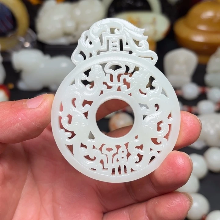 和田玉未镶嵌挂件