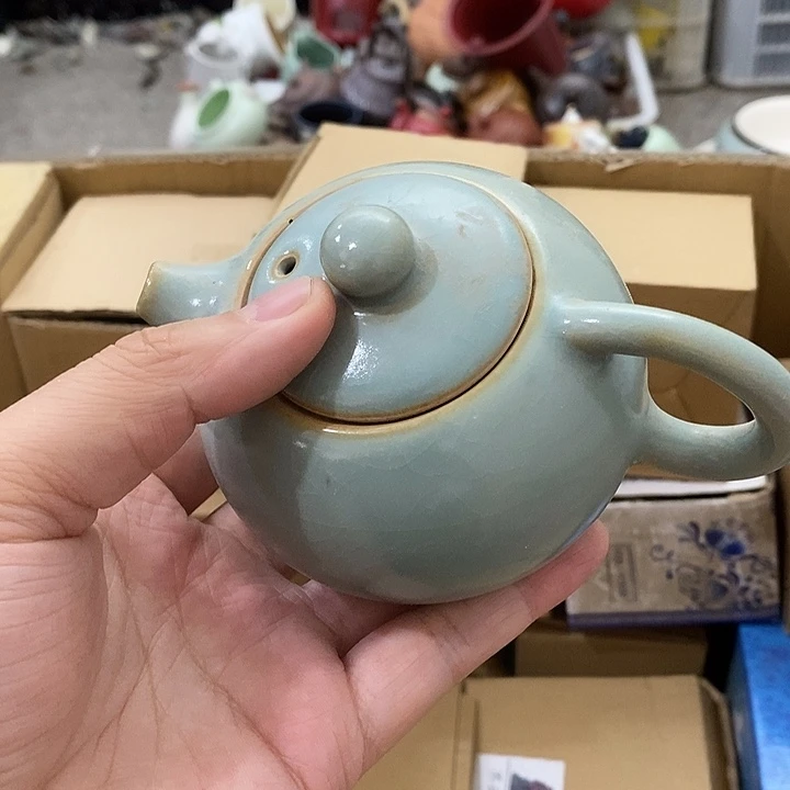 陶瓷艺术品及陶瓷壶