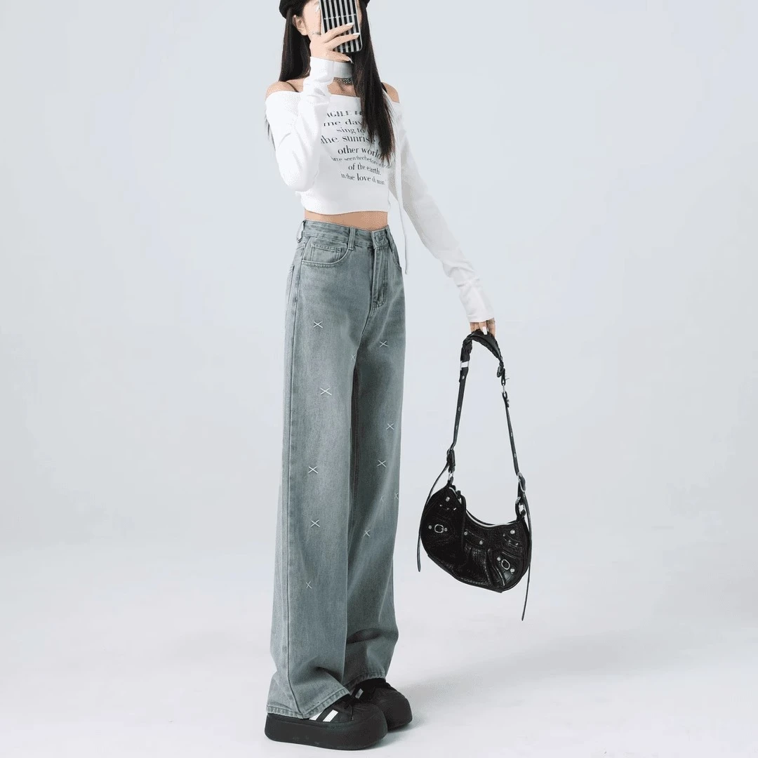 大码刺绣牛仔裤女2025春季高腰宽松胖mm显瘦遮肉阔腿水洗直筒长裤