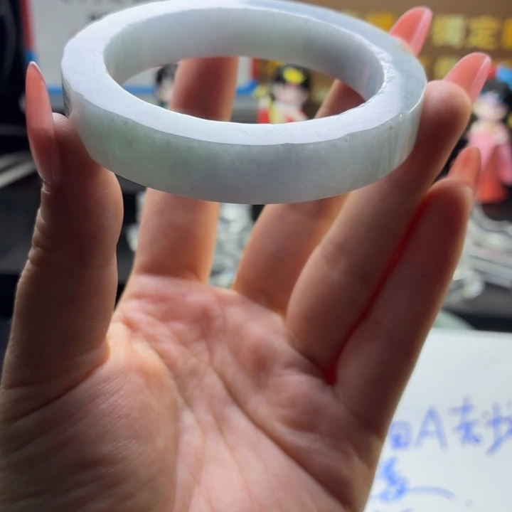 未镶嵌缅A翡翠定制翡翠