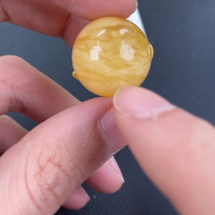 琥珀裸石未镶嵌天然39