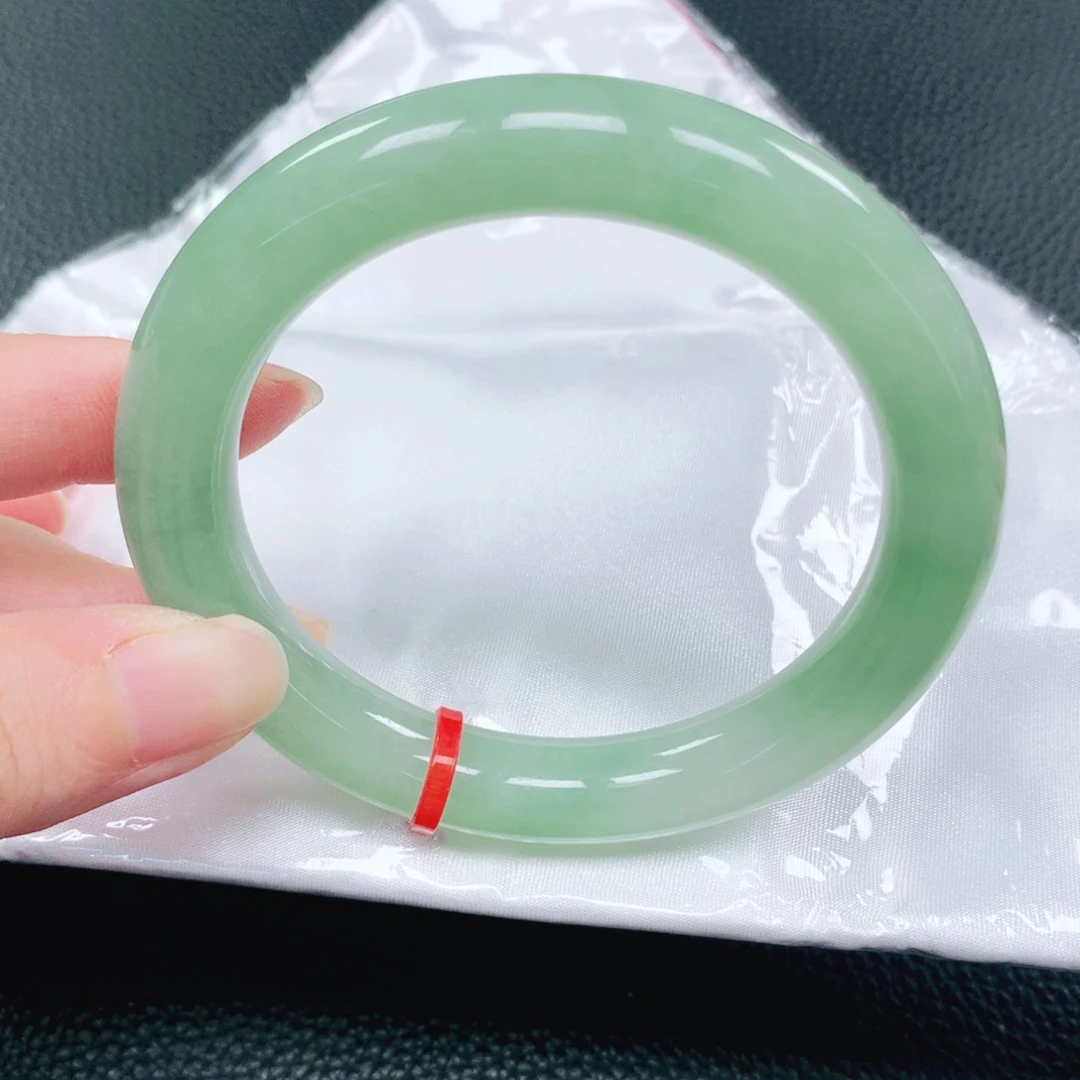 未镶嵌手镯翡翠57圈