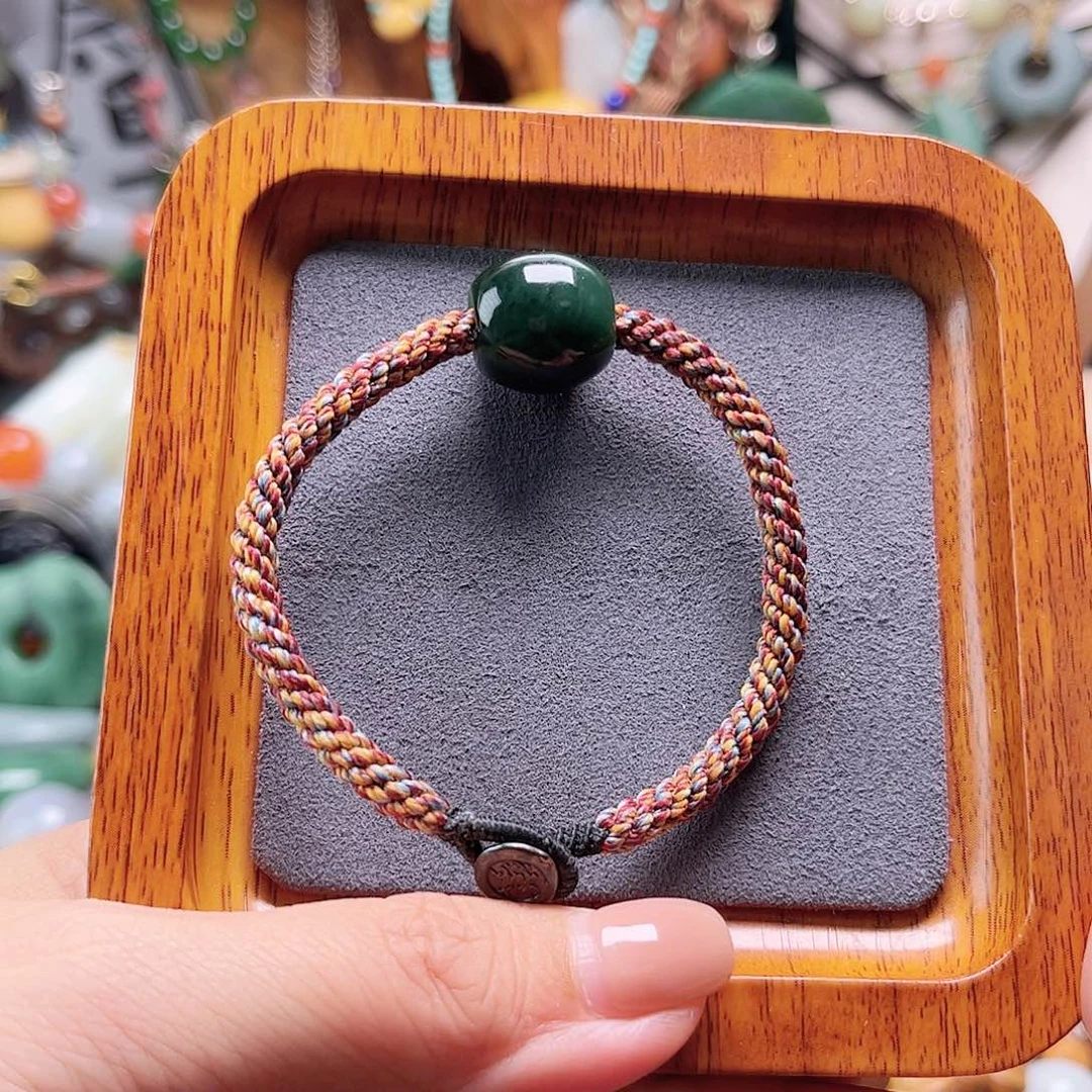 和田玉未镶嵌颈饰畅****颜