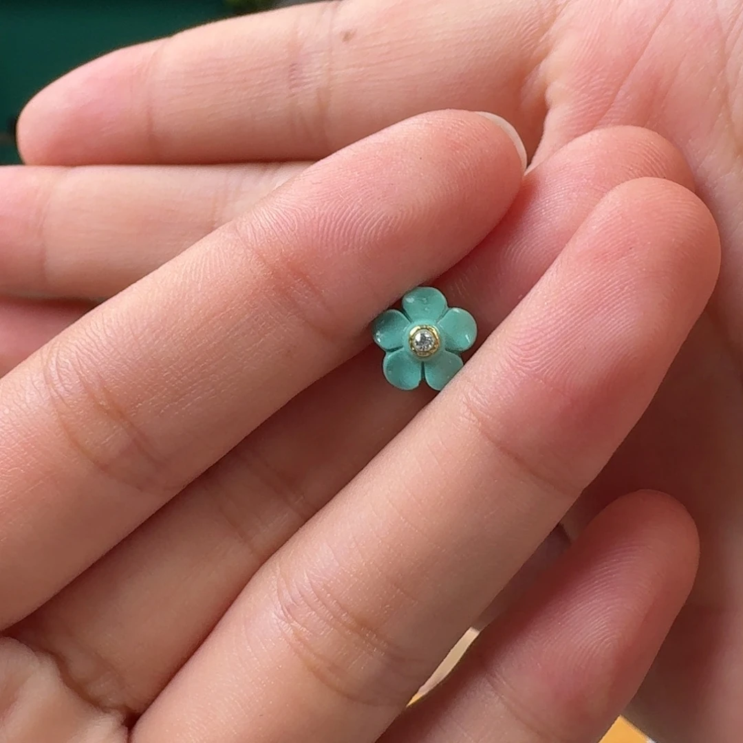 绿松石未镶嵌珠宝奇石