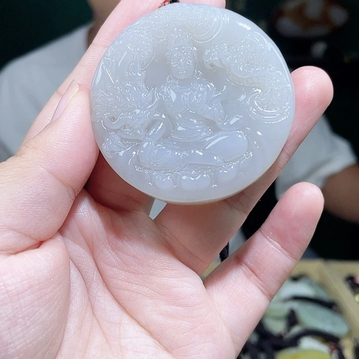 颈饰未镶嵌和田玉