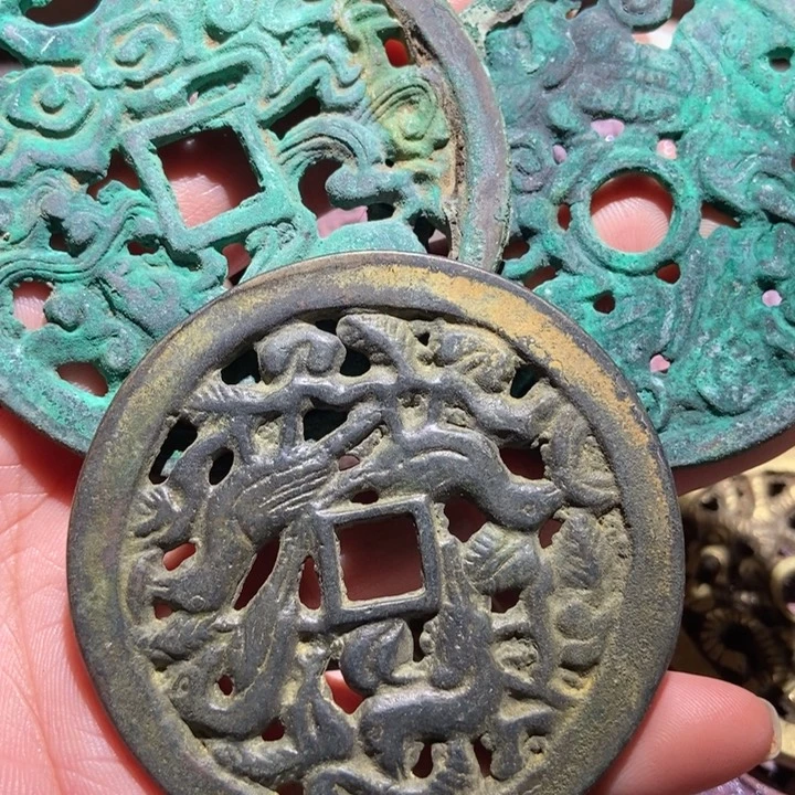 陈***亮铜现代工艺品仿制品