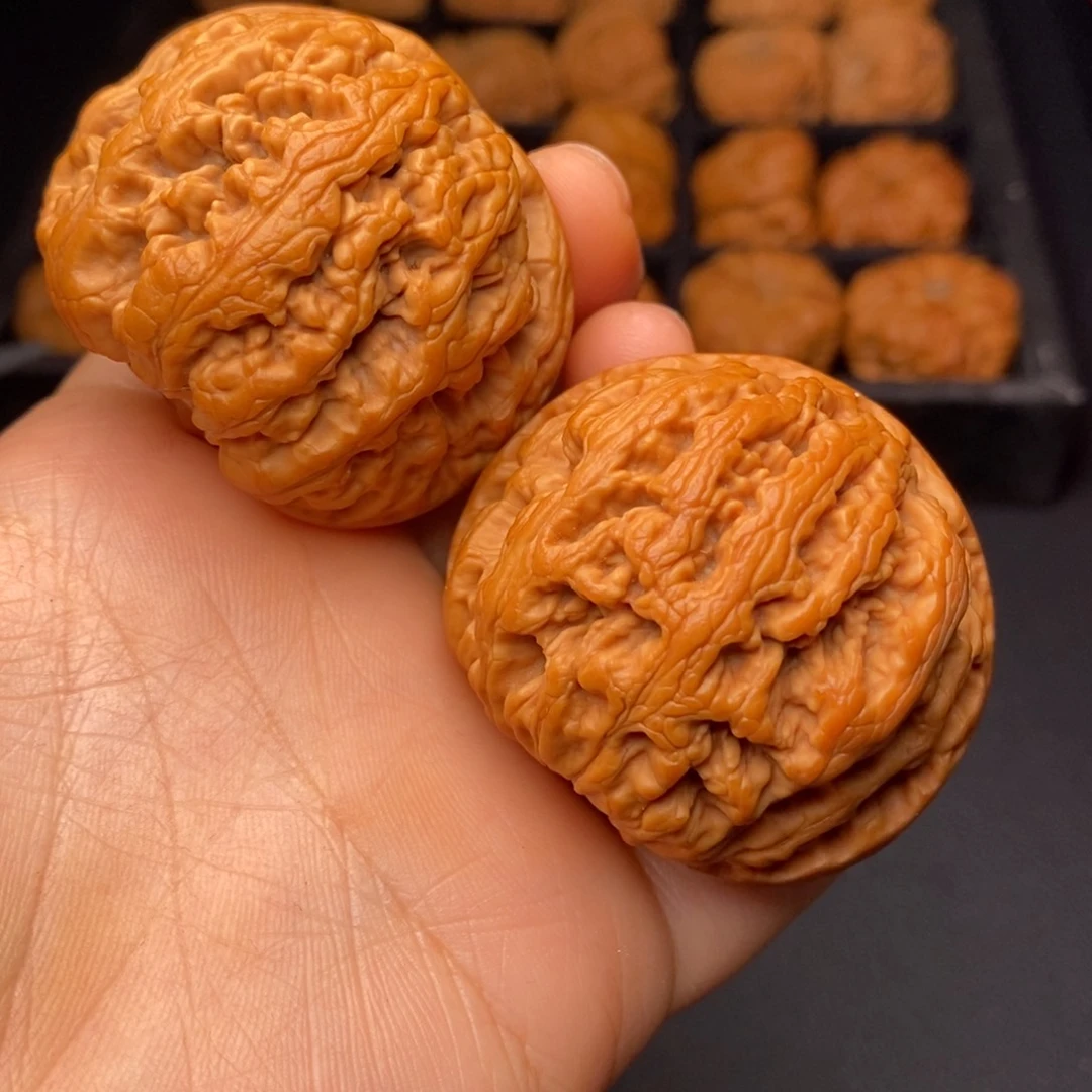 文玩核桃吊坠秦岭野生核桃