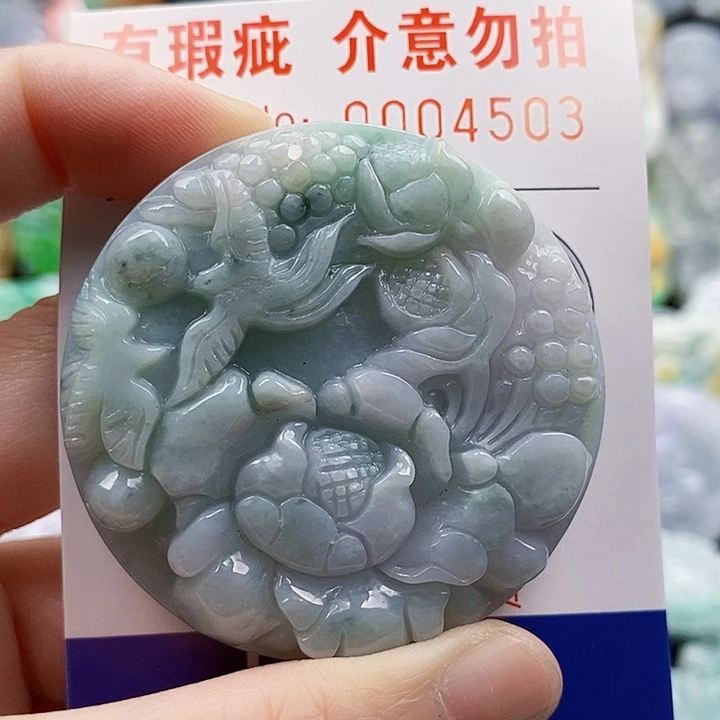 吊坠(不含链)未镶嵌翡翠