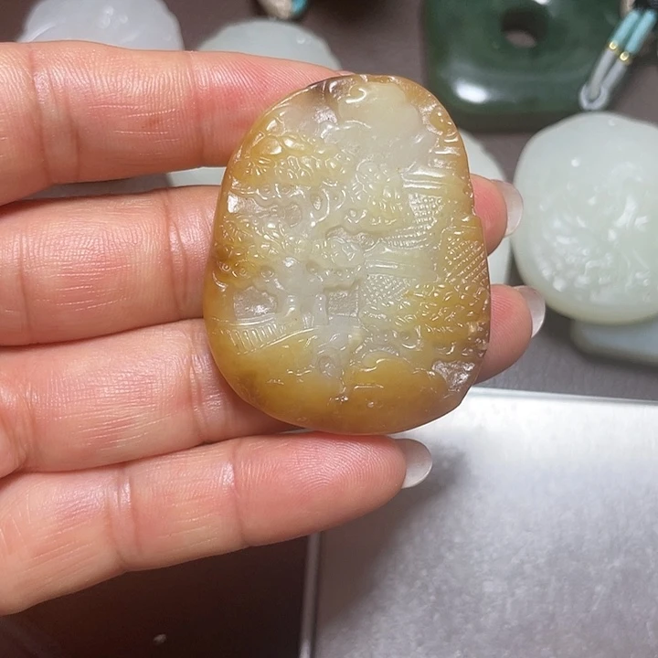 和田玉未镶嵌颈饰