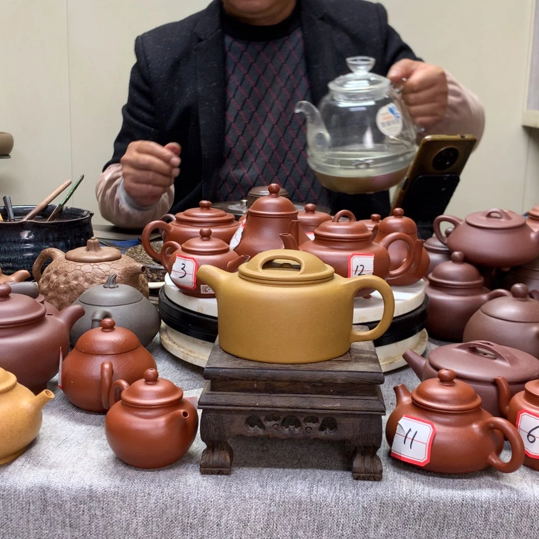 段泥茶壶黄金段牛盖200 C半手工制作