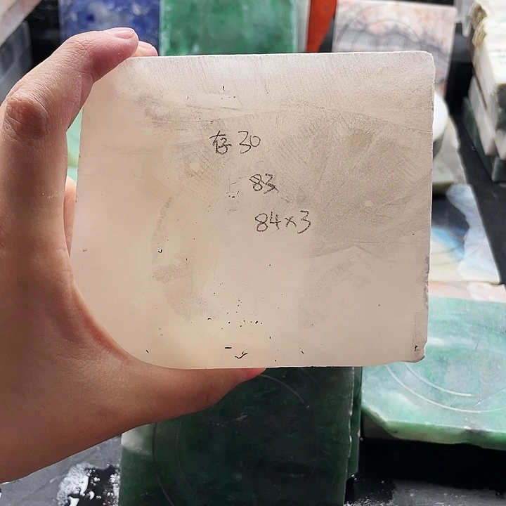 石英质玉未镶嵌手镯定制