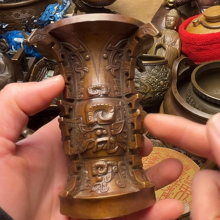 精美铜器批发档口