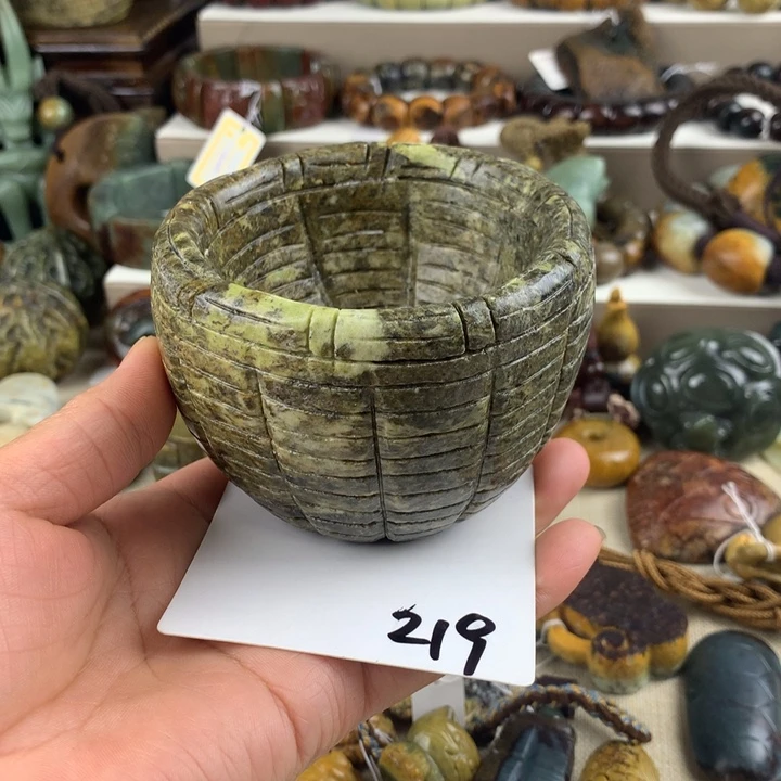 岫岩河磨玉（透闪石质玉）未镶嵌珠宝奇石