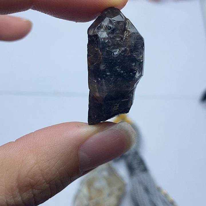 未镶嵌颈饰水晶黑武士