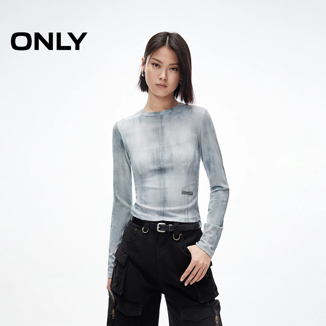 ONLY2025春季新款潮酷3D满印正肩圆领修身长袖T恤女|125102018