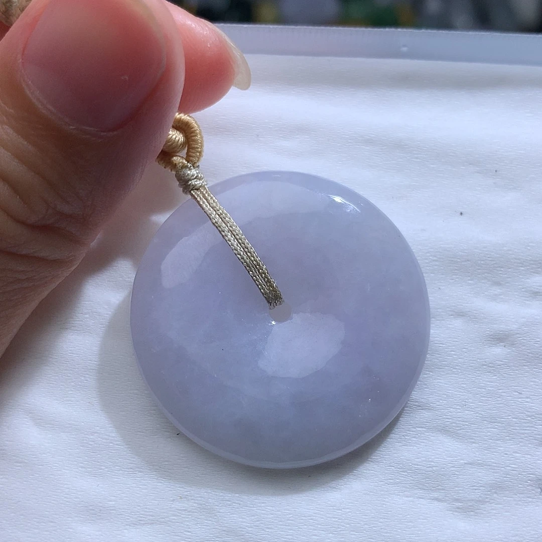 翡翠未镶嵌颈饰167。